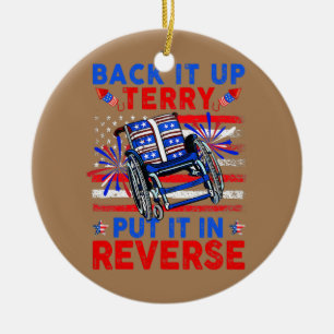 Back-up Terry geplaatst in omgekeerde Fireworks VS Keramisch Ornament