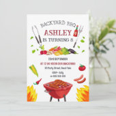 Backyard BBQ Birthday Party Invitation (Debout devant)