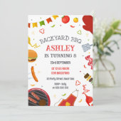 Backyard BBQ Birthday Party Invitation (Debout devant)
