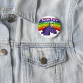 Badas als een eenhoorn. ronde button 5,7 cm (In situ)