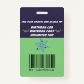 Badge Anniversaire fol de garçon de scientifique (Dos)