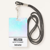 Badge Aquarelle moderne Abstraite Pastel bleu & violet (Derrière avec lanière)