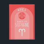 Badge Aries personnalisé Anniversaire Zodiac - Photo Des<br><div class="desc">Personnalisez ce bouton avec une date de naissance et un nom. Un design personnalisé avec le signe zodiaque - Aries - plus traits de personnalité, information et constellation. Une combinaison de couleur rouge et orange enflammée et énergique - associée à Aries est le design principal derrière tous les détails du...</div>