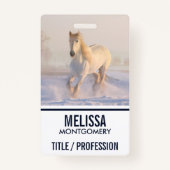 Badge Beau Cheval Blanc Galloping dans la neige (Dos)