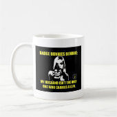 Badge Bunnies Beware Koffiemok (Links)