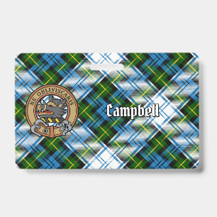 Badge Campbell Crest sur tartan de robe
