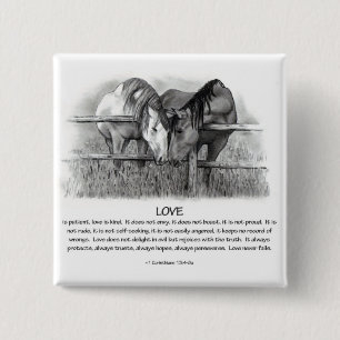 Badge Carré 5 Cm 1 Corinthiens 13 : Amour, chevaux au crayon