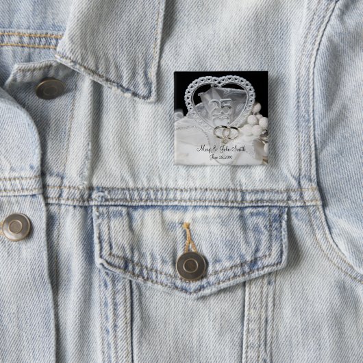 Badge Carré 5 Cm 25e anniversaire Mariage (En situation)