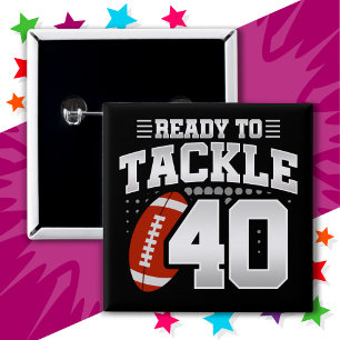 Badge Carré 5 Cm 40 ans Tackle Football Party 40e anniversaire