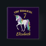 Badge Carré 5 Cm 4ème 5ème 6ème 7ème 8ème licorne personnalisée<br><div class="desc">La licorne mignonne avec l'arc-en-ciel a coloré la crinière et la queue. Personnalisez cette conception avec le nom et l'âge de votre propre enfant !</div>