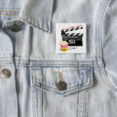 Badge Carré 5 Cm 50e anniversaire Movie Thème (En situation)