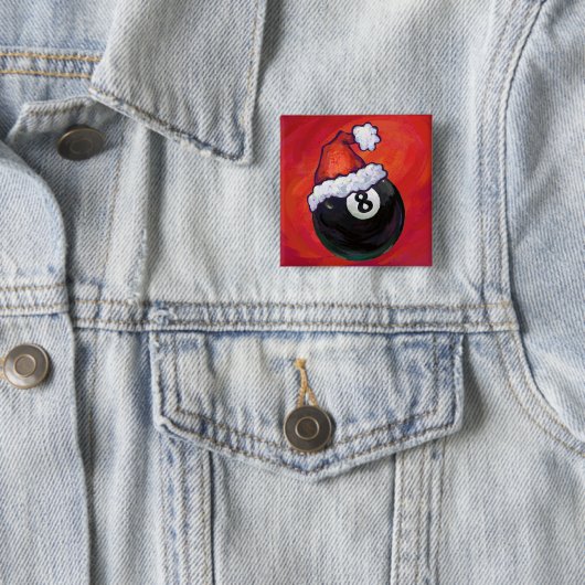 Badge Carré 5 Cm 8 Balle Noël Casquette rouge (En situation)