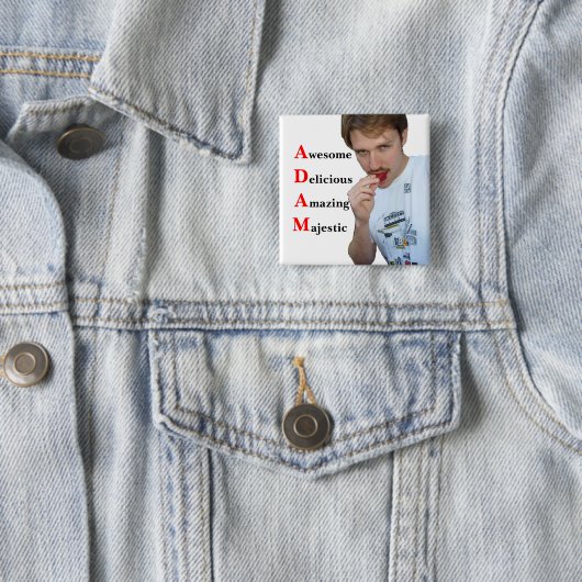 Badge Carré 5 Cm Adam (En situation)