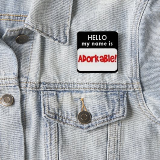 Badge Carré 5 Cm aDORKable (En situation)