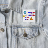 Badge Carré 5 Cm Aider HAÏTI_ (En situation)