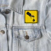 Badge Carré 5 Cm Alerte, Trikes Xing ! (En situation)