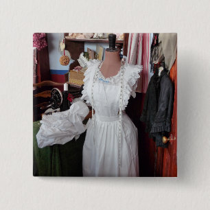 BADGE CARRÉ 5 CM ANGLETERRE VICTORIENNE