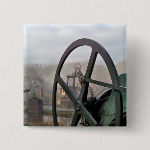 BADGE CARRÉ 5 CM ANGLETERRE VICTORIENNE