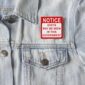 Badge Carré 5 Cm Avis Idiots (En situation)