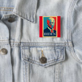 Badge Carré 5 Cm Biden 2020 (En situation)