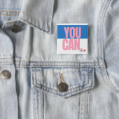 Badge Carré 5 Cm Bouton AAUW (En situation)