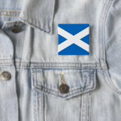 Badge Carré 5 Cm Bouton avec drapeau d'Ecosse (En situation)
