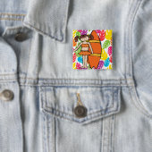 Badge Carré 5 Cm Bouton Brunette Surfer (En situation)