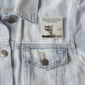 Badge Carré 5 Cm Bouton Calme vers le bas (En situation)