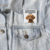 BADGE CARRÉ 5 CM BOUTON COMPENSATION (En situation)