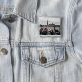 Badge Carré 5 Cm Bouton de Venise (En situation)