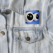 Badge Carré 5 Cm Bouton Écarquillé-Eyed (En situation)
