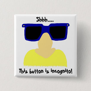 Badge Carré 5 Cm Bouton Incognito Mustache & Lunettes