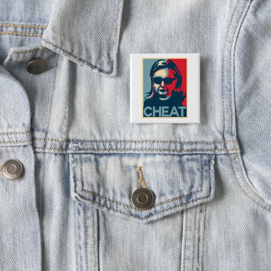 Badge Carré 5 Cm Bouton/insigne d'Anti-Hillary Clinton de FRAUDE (En situation)