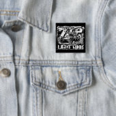 Badge Carré 5 Cm Bouton Pinback 7TP (En situation)
