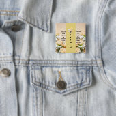 Badge Carré 5 Cm Bouton Psaume 27:1 (En situation)