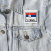 Badge Carré 5 Cm Bouton Serbie (En situation)