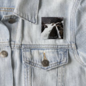 Badge Carré 5 Cm Bouton Wapama Falls (En situation)