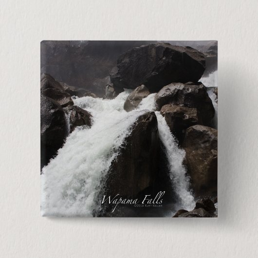 Badge Carré 5 Cm Bouton Wapama Falls (Devant)