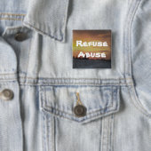 Badge Carré 5 Cm Boutons Refuser l'abus (En situation)