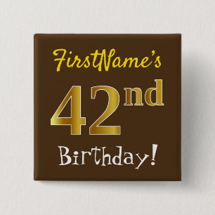 Badge Carré 5 Cm Brown, Faux Gold 42e Anniversaire, Avec Nom Person