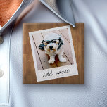 Badge Carré 5 Cm Cadre photo rustique avec Instagram Carré et bois<br><div class="desc">Un design vintage et tendance avec une bordure d'image rétro que vous pouvez ajouter votre selfie ou portrait préféré d'un ami. Utilisez une photo carré pour créer un cadeau unique et personnel ou garder le chiot hipster et faire un souvenir tendance. Si vous avez besoin d'ajuster les images, cliquez sur...</div>