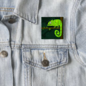 Badge Carré 5 Cm Caméléon mignon vert (En situation)