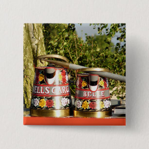 BADGE CARRÉ 5 CM CANAUX