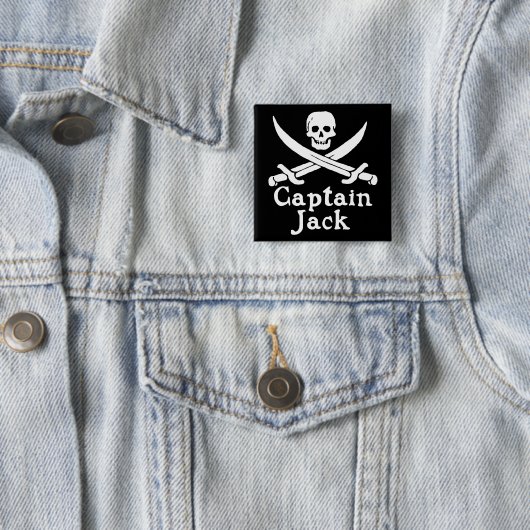 Badge Carré 5 Cm Capitaine Jack (En situation)