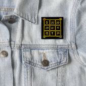 BADGE CARRÉ 5 CM CARRÉ MAGIC 33 (En situation)