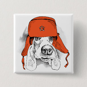Badge Carré 5 Cm Casquette rouge de Basset Hound   Ushanka