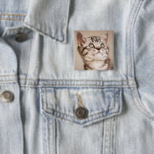 Badge Carré 5 Cm Chaton britannique gris mignon de cheveux courts (En situation)