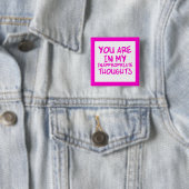 BADGE CARRÉ 5 CM CHEEKY CITE QUE VOUS ÊTES DANS MES PENSÉES INAPPRO (En situation)