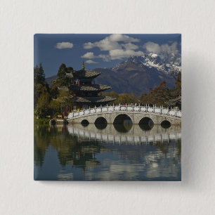 Badge Carré 5 Cm CHINE, province du Yunnan, Lijiang. Vieux Lijiang