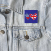 Badge Carré 5 Cm Coeurs du drapeau américain/Union Jack (En situation)